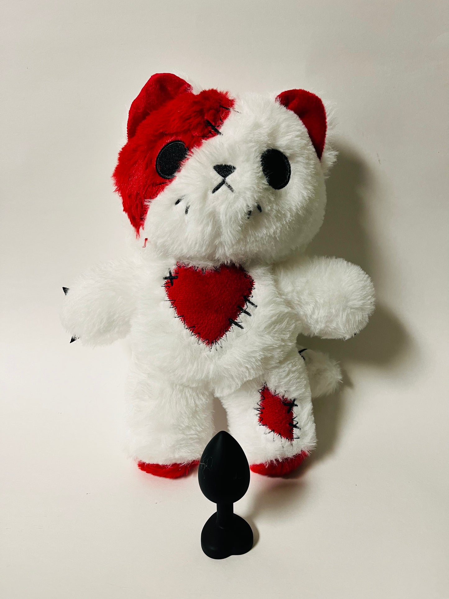 Chain Me Too Plug Kitty